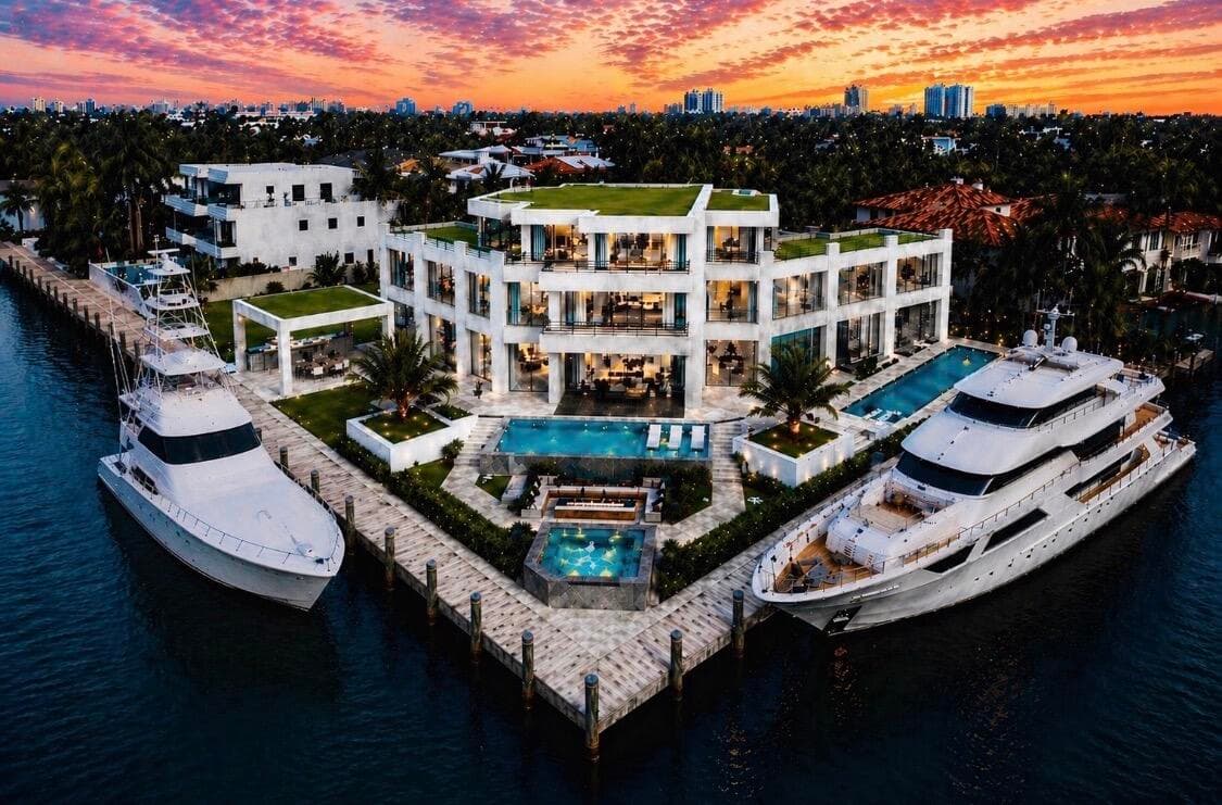 Featured home in Las Olas Isles, Florida