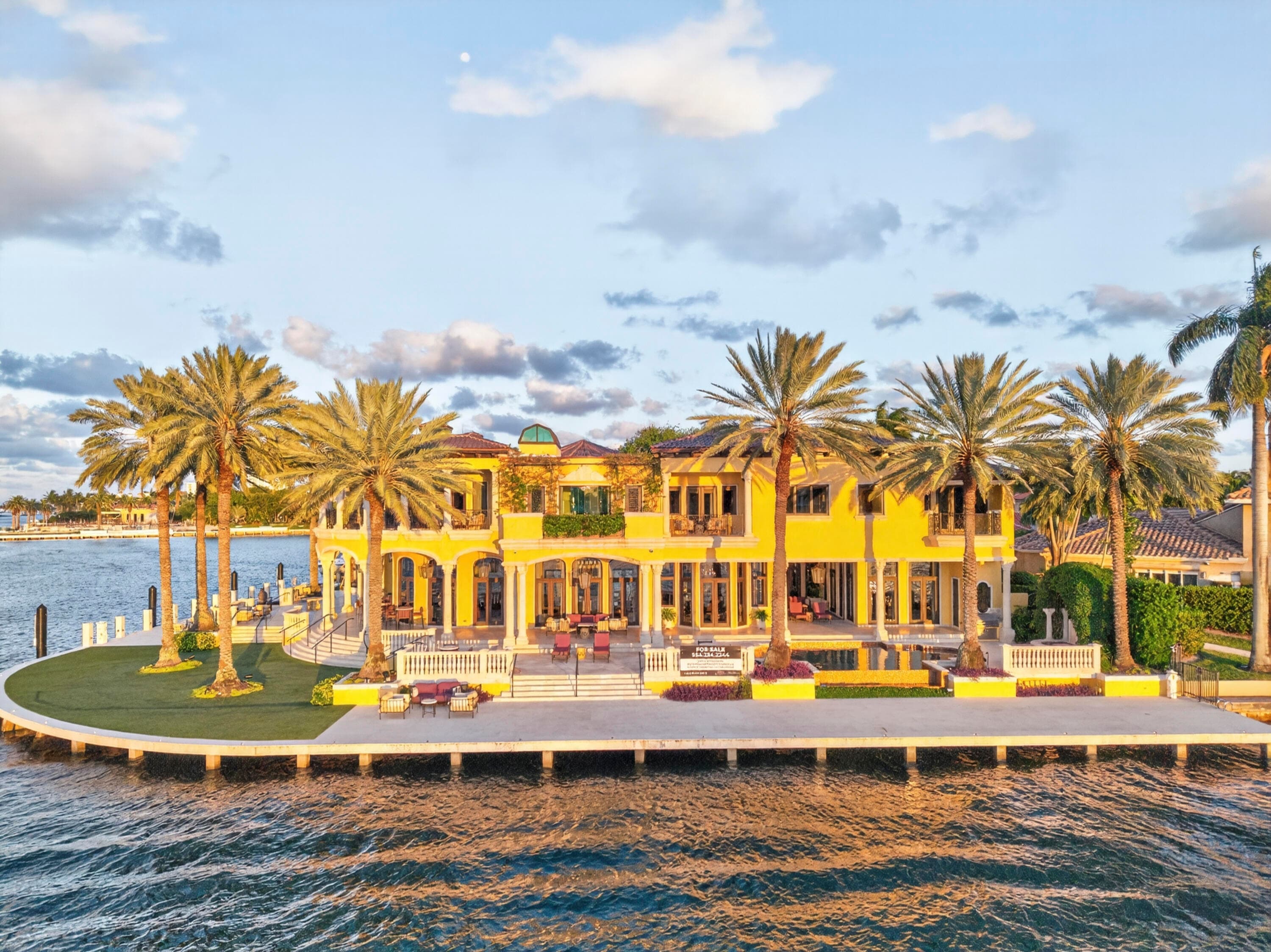 Featured home in Harbor Beach, Florida